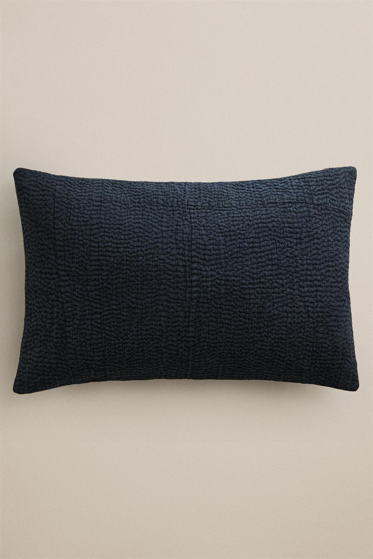 GATHERED QUILTED CUSHION COVER — Blue