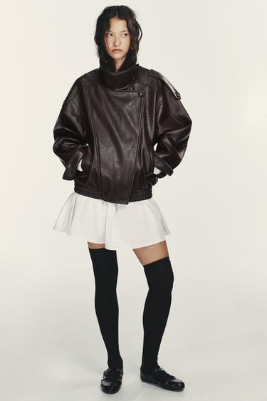 BAILARINA EFECTO ACHAROLADO HEBILLAS - Negro de Zara - Imagen 0