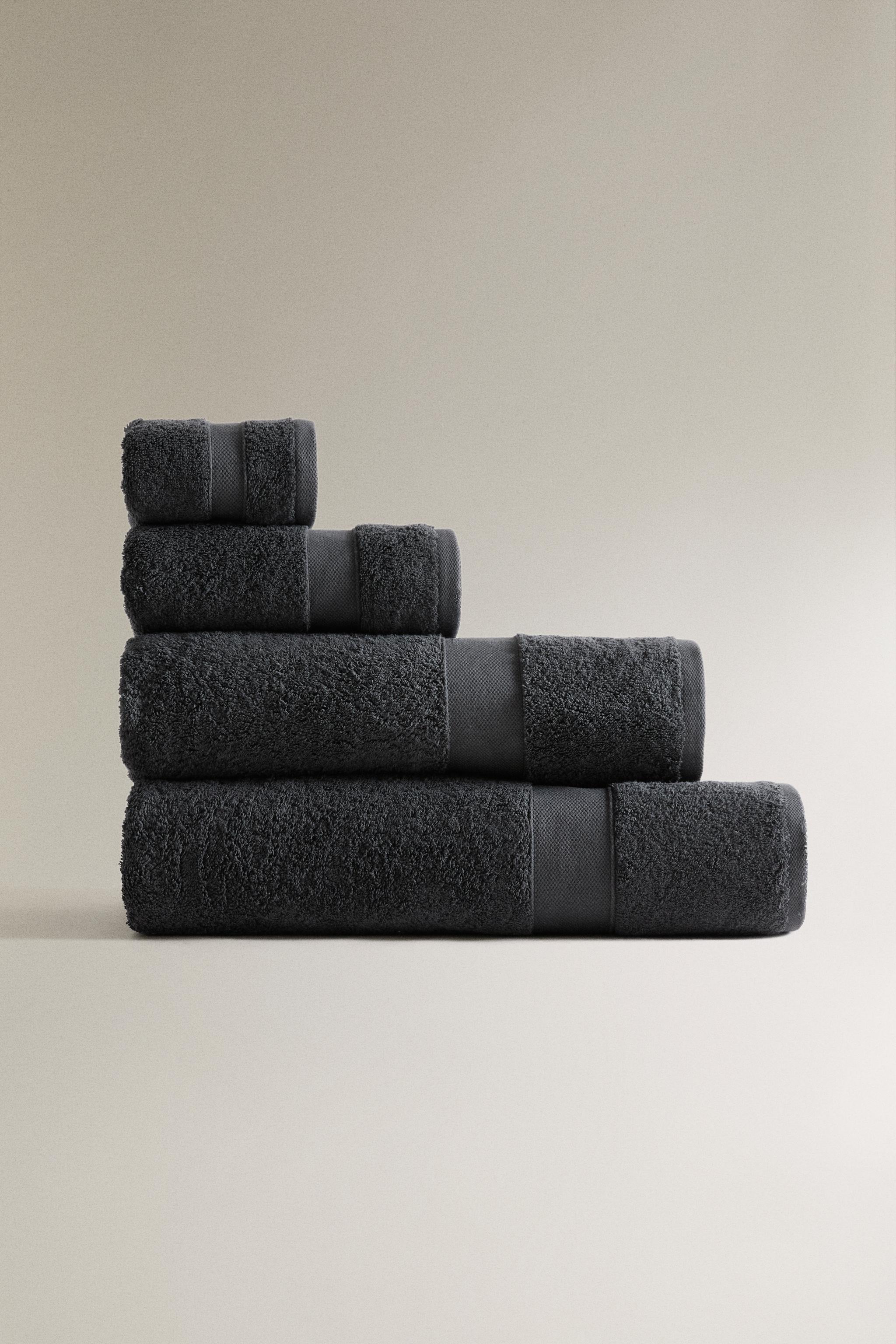 PREMIUM COTTON BATH TOWEL (600 GSM)