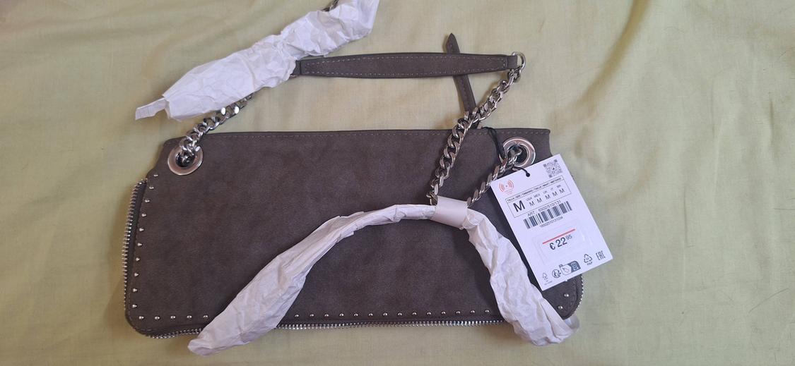 STUDDED ELONGATED BAG - Image 4