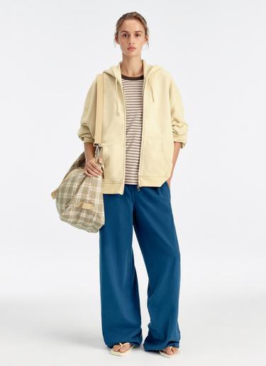 Look 22 - Lime fluorescent de la Zara