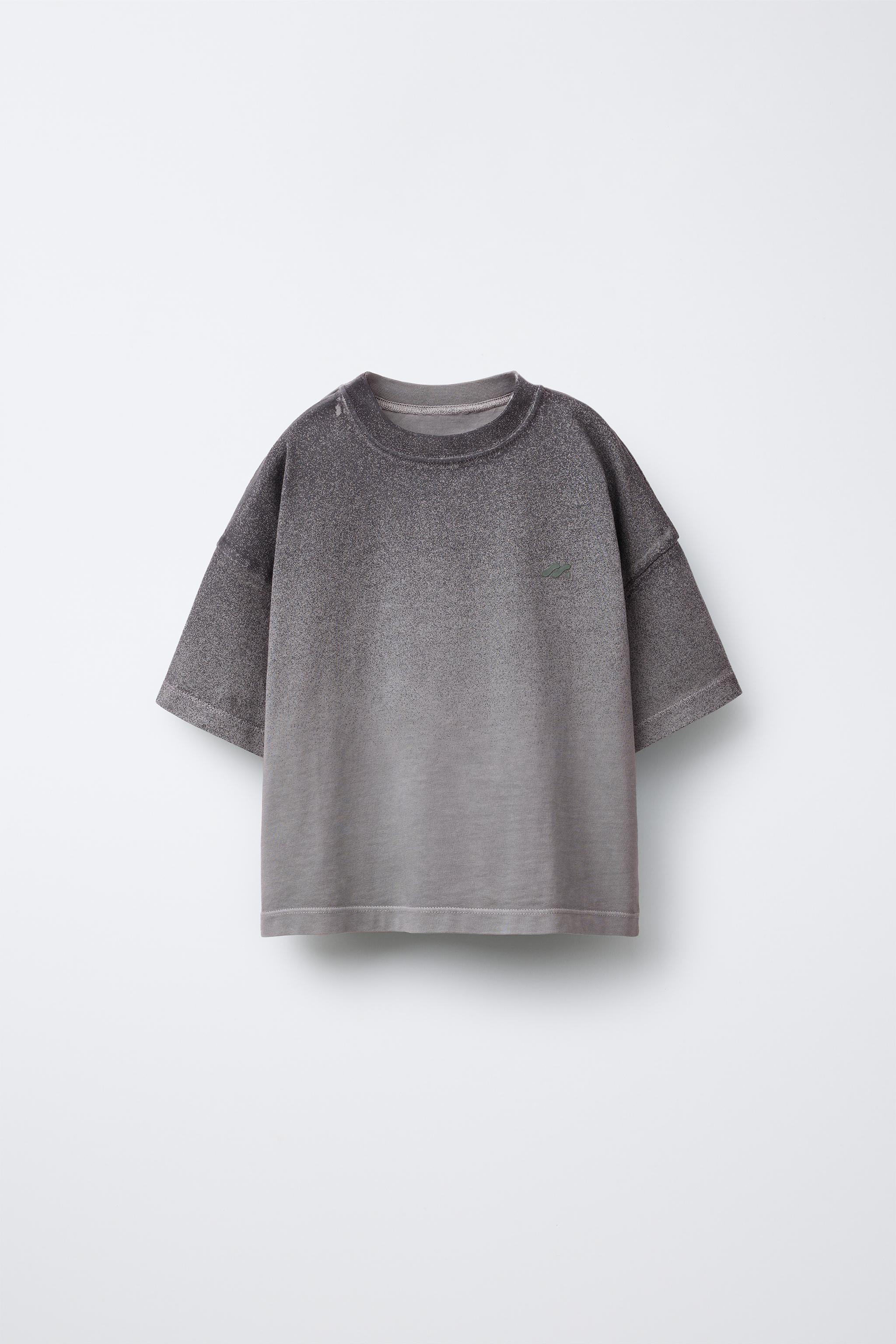 T-SHIRT TEINT EN PIÈCE AVEC LOGO
