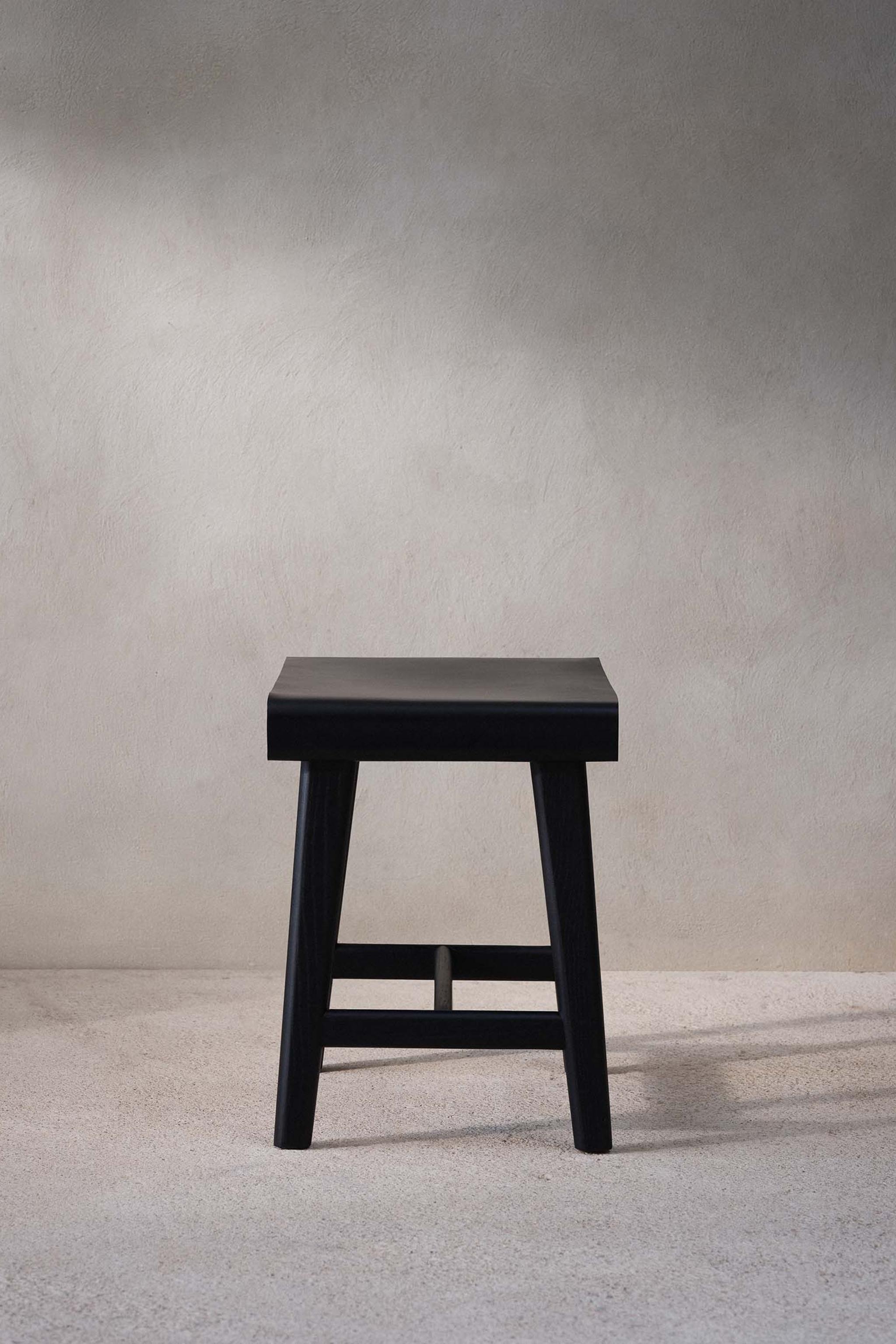 Zara store step stool