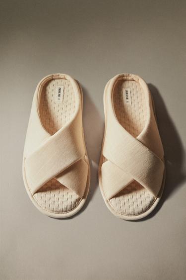 CHAUSSONS OUVERTS À L’ARRIÈRE ET À L’AVANT - Beige clair de Zara - Image 7