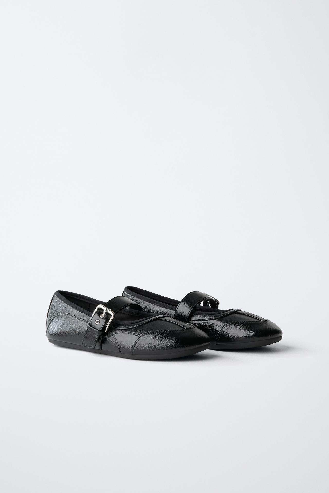 BUCKLE BALLET FLATS — Black