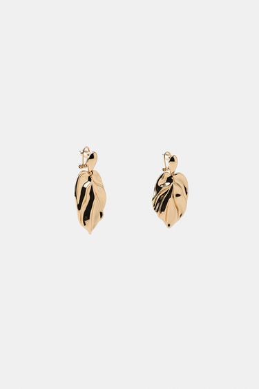 MAXI METAL LEAF EARRINGS - Golden by Zara - Image 2