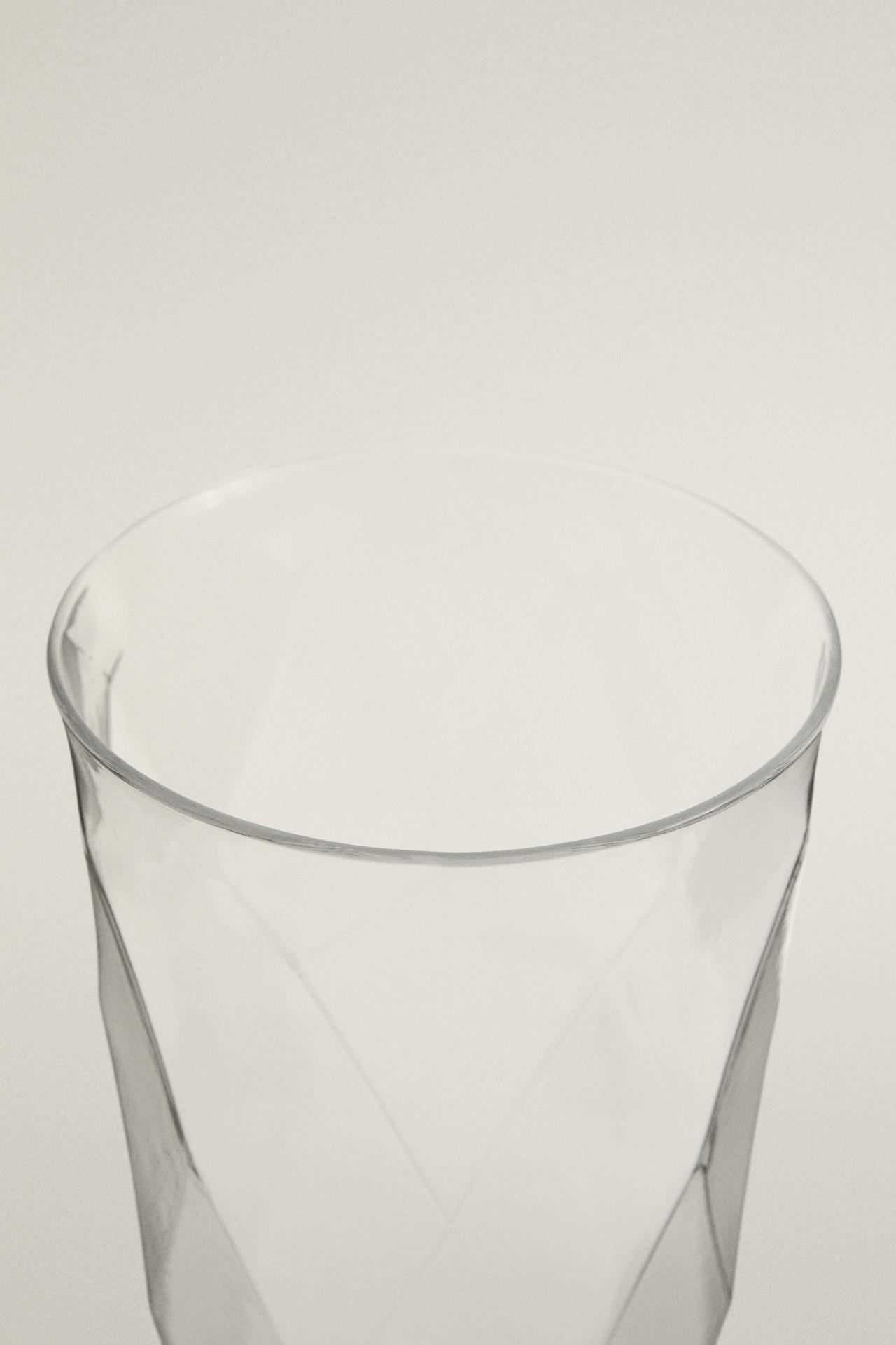 TALL DECORATIVE GLASS VASE — Transparent