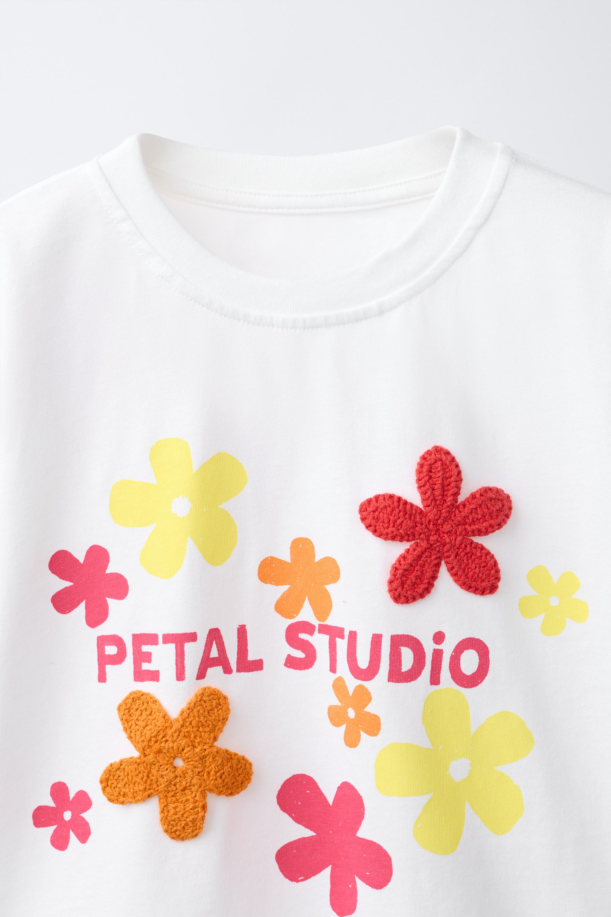 CROCHET FLORAL T-SHIRT