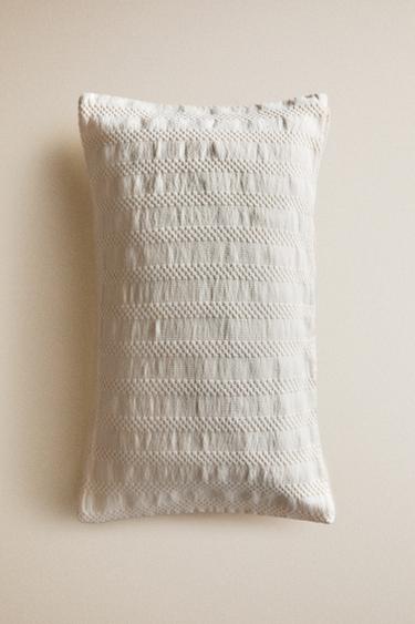 KIDS' STRIPED TEXTURED CUSHION COVER - Ecru by Zara