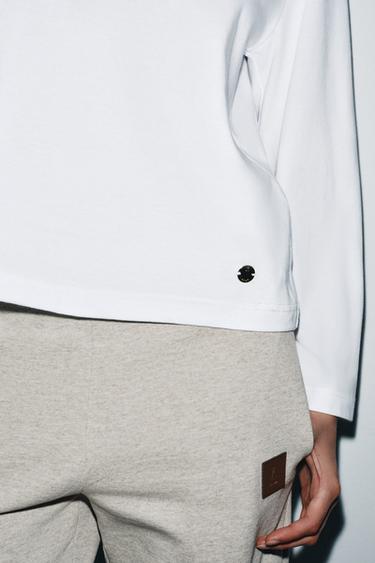 T-SHIRT À MANCHES LONGUES ÉTIQUETTE - Blanc de Zara - Image 1