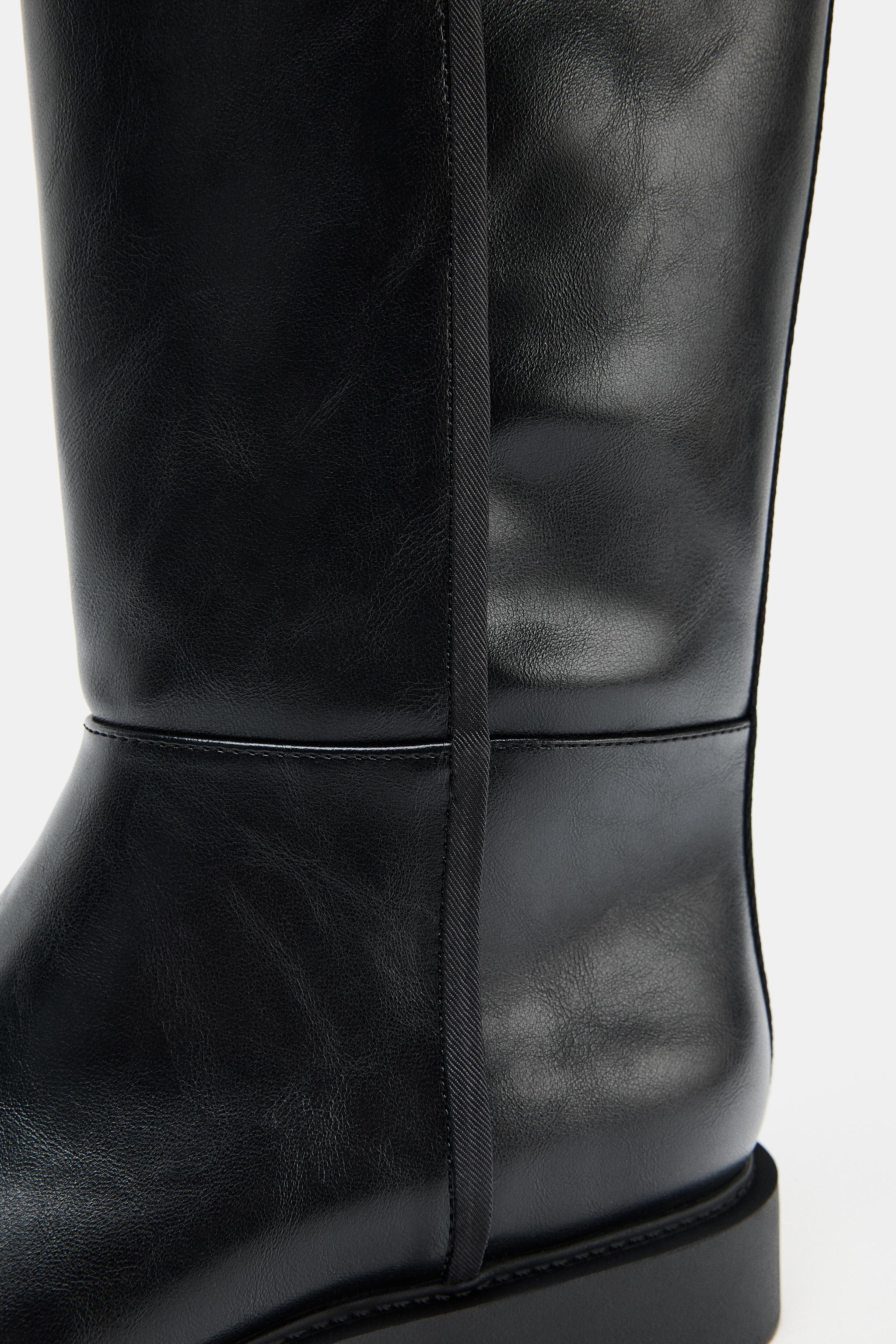 LOW-HEELED BOOTS WITH TOPSTITCHING
