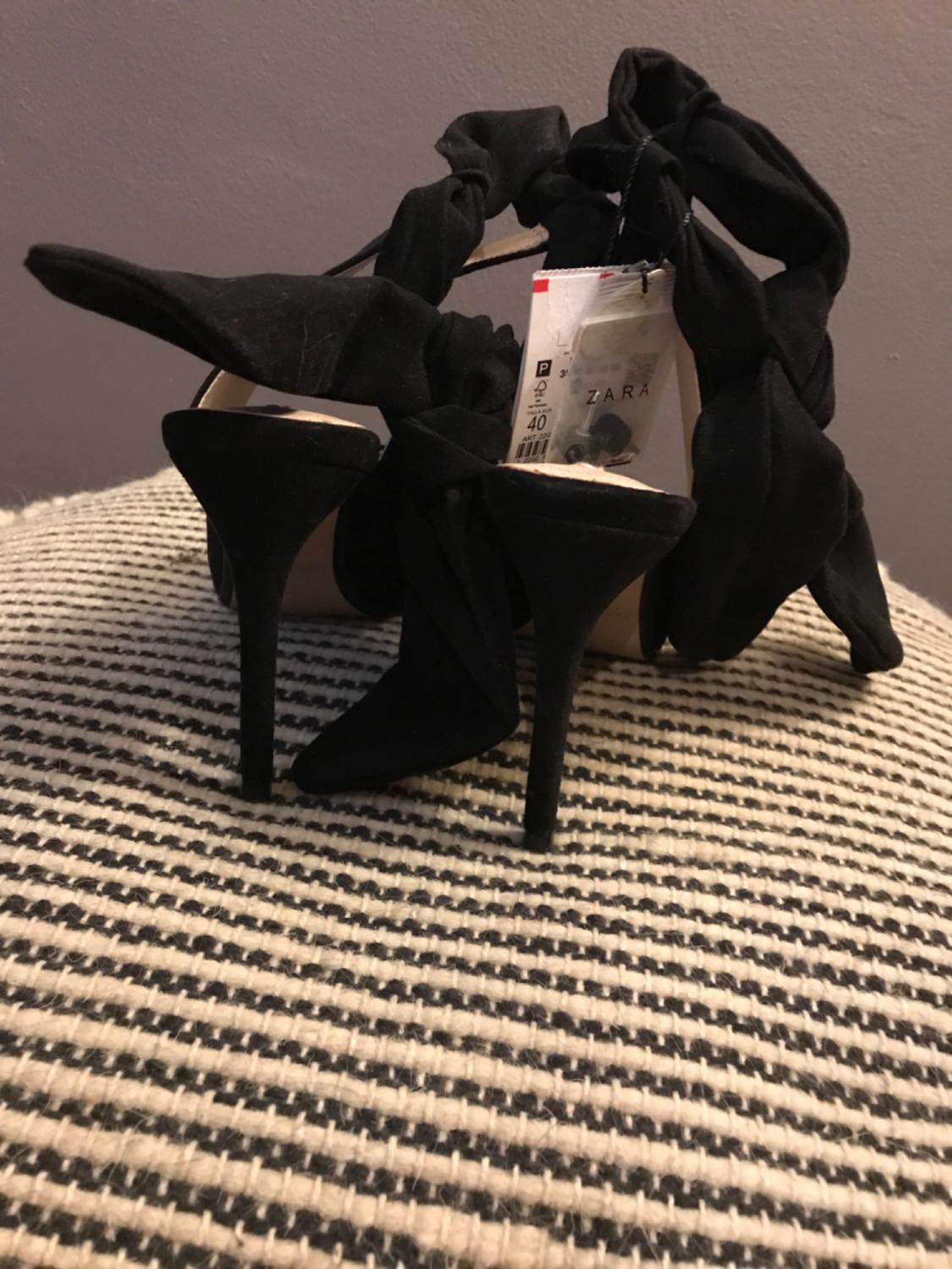 LEATHER HEELS - Image 3