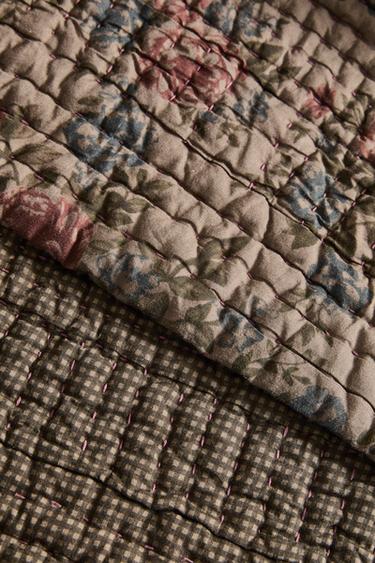 DUBBELZIJDIGE BEDSPREI MET BLOEMENPRINT - Groenachtig van Zara