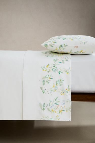 DRAP DE DESSUS SATIN FEUILLES ET FLEURS - Blanc cassé de Zara - Image 2