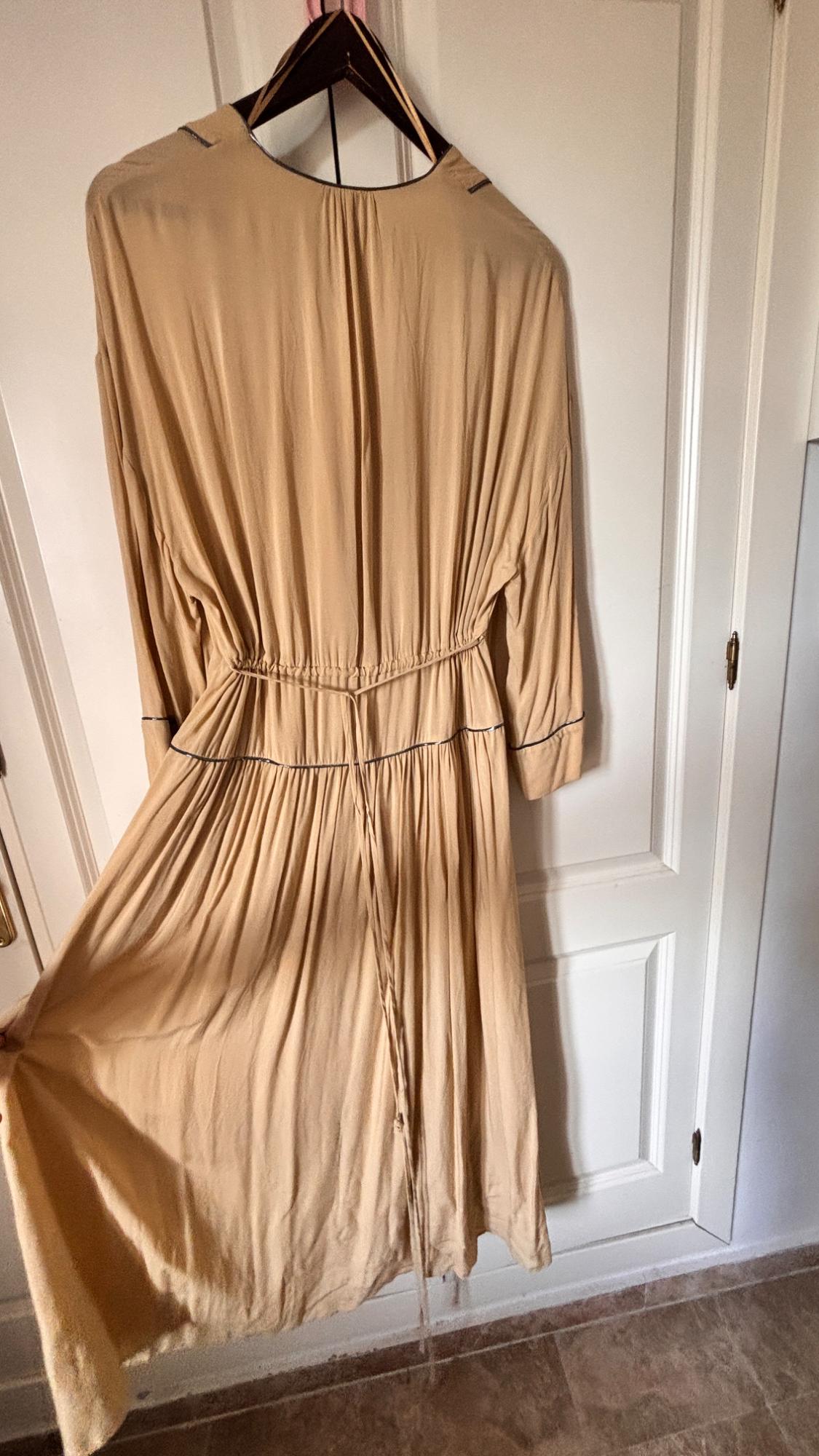 LIMITED EDITION LONG VENT DRESS - Image 4