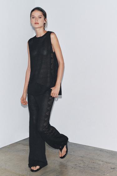 TOP PUNTO POINTELLE LATERAL - Negro de Zara - Imagen 0