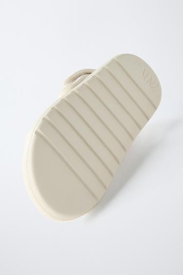 CLAQUETTES EN CAOUTCHOUC - Blanc écru de Zara - Image 5