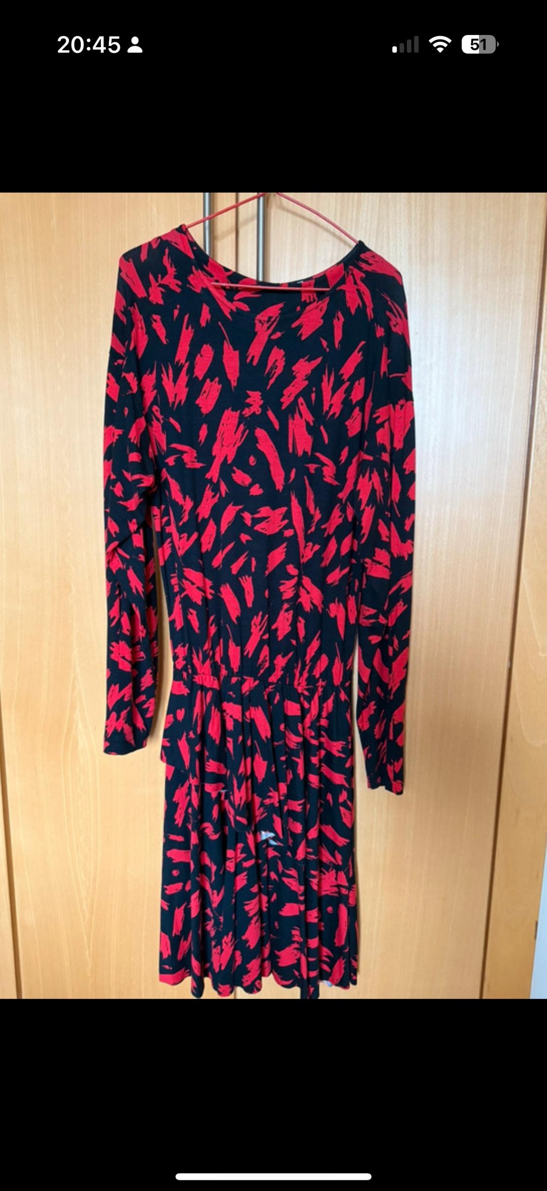 GATHERED PRINTED DRESS