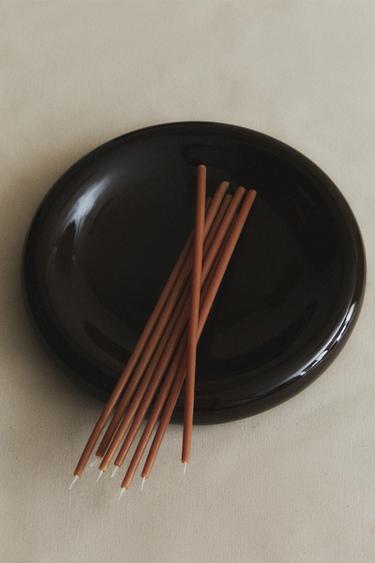 PACK OF THIN TOFFEE-COLOURED DECORATIVE CANDLES (PACK OF 10) - Toffee by Zara