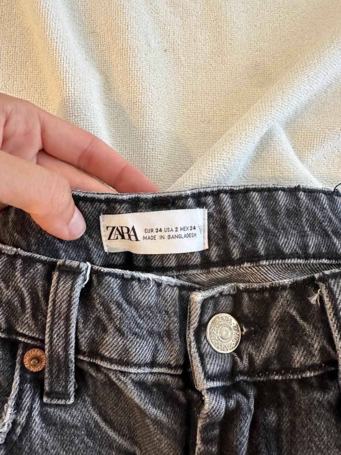 LOOSE FIT DENIM TRF BERMUDA SHORTS - Image 3
