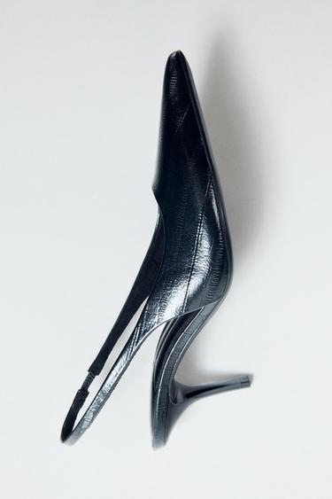 SAPATO SEM CALCANHAR EFEITO RELEVO - Preto da Zara