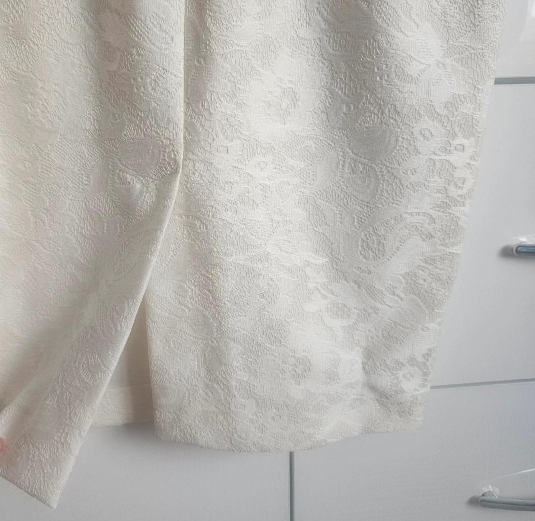 CREAM LACE PENCIL SKIRT - Image 3