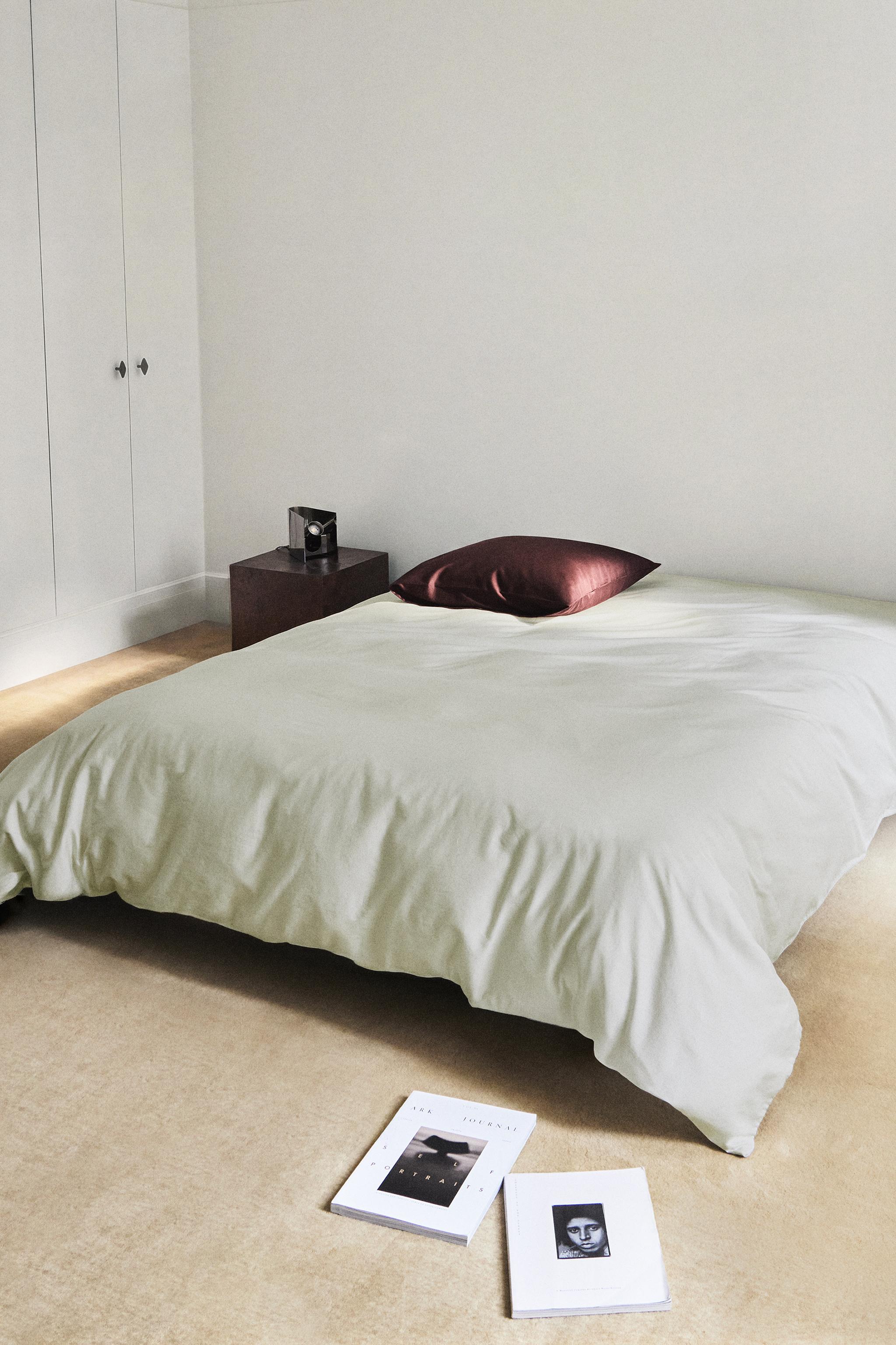 FADED SATEEN DUVET COVER (300 THREAD COUNT) — Ice