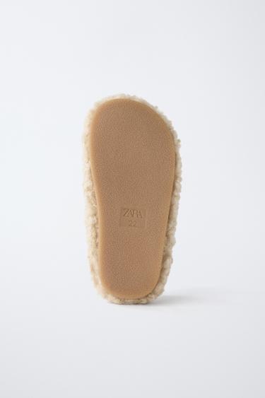 CHAUSSURES BAREFOOT EFFET MOUTON - Blanc écru de Zara - Image 7