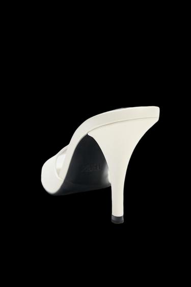 RIEMCHENSANDALE MIT ABSATZ - Weiss von Zara