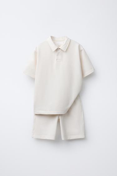 КОМПЛЕКТ ИЗ ПОЛО И ШОРТОВ-БЕРМУДОВ «БАМБУЛА» — ЭКРЮ от Zara — изображение 0