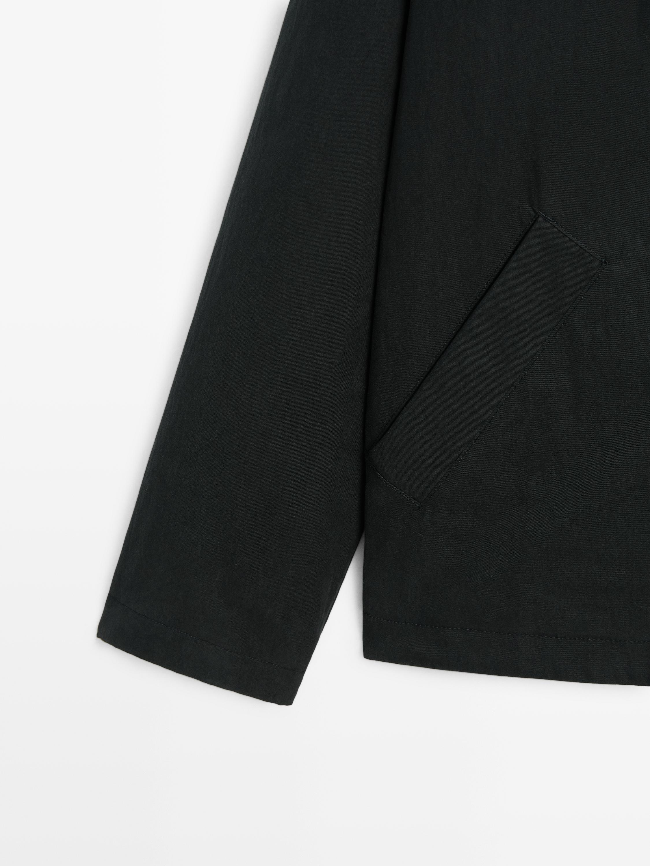 Veste avec col en cuir