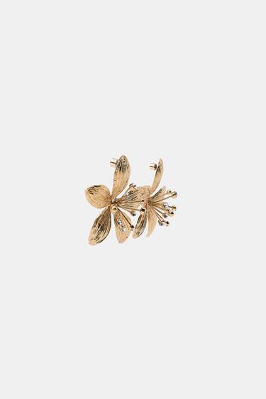 EMBOSSED FLOWER GEM EARRINGS - Golden by Zara - Image 2