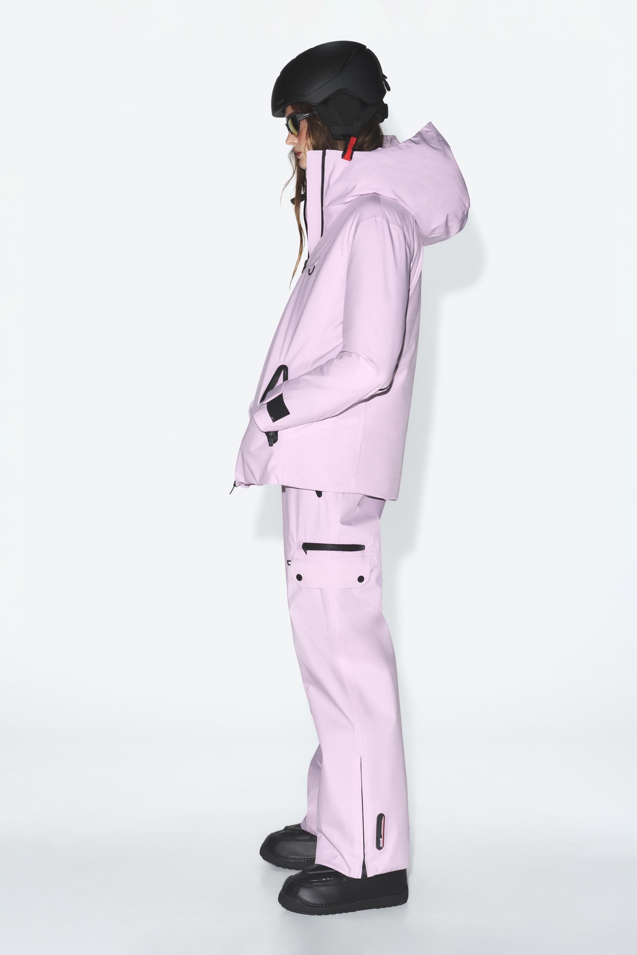 WATER RESISTANT AND WIND PROTECTION ダウンジャケット RECCO