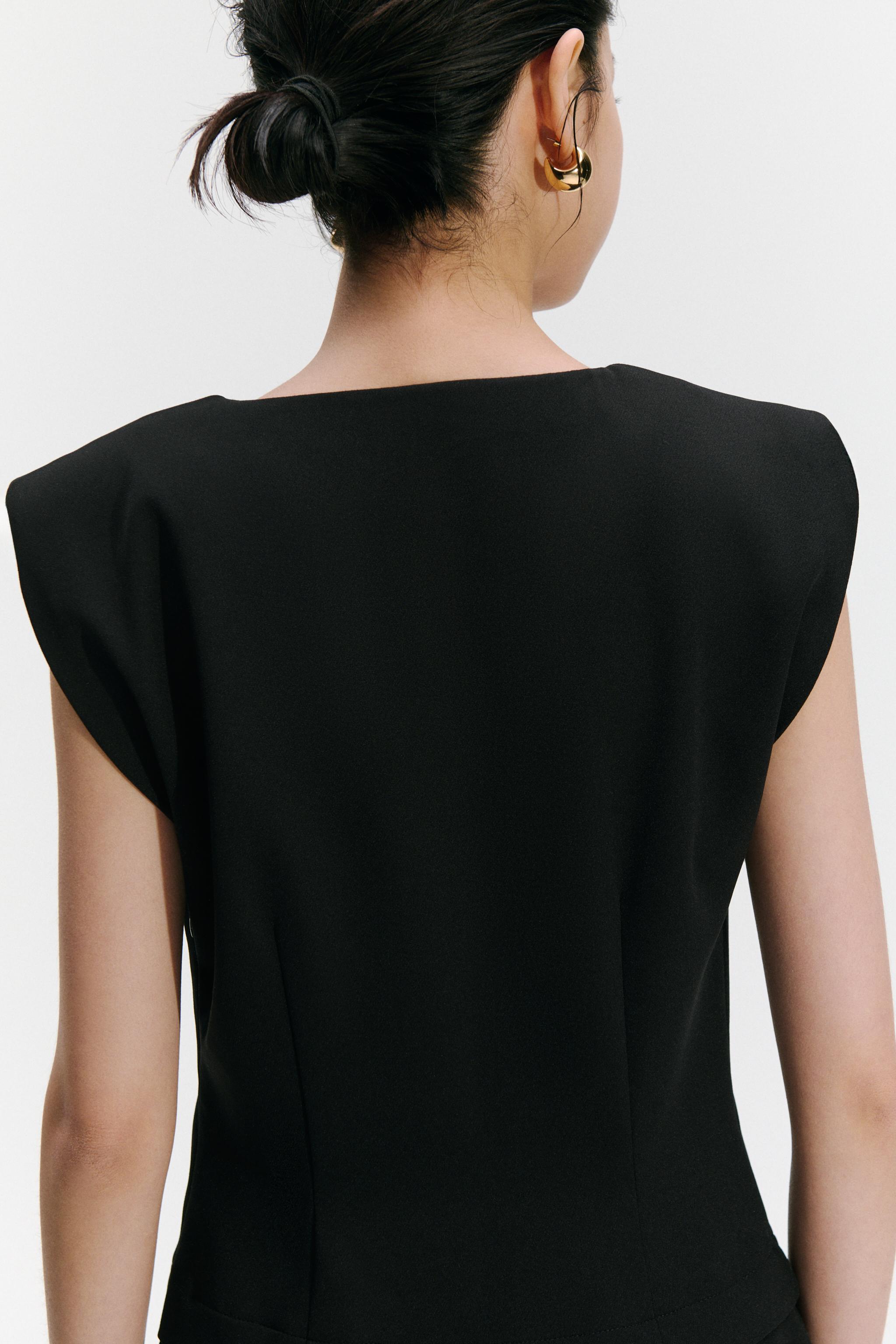 キルティングショルダー ミディワンピース - ブラック | ZARA