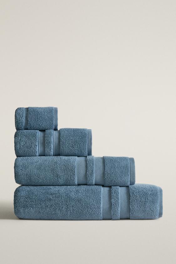 EXTRA SOFT DOUBLE BORDER BATH TOWEL - dusty blue by Zara - Image 0