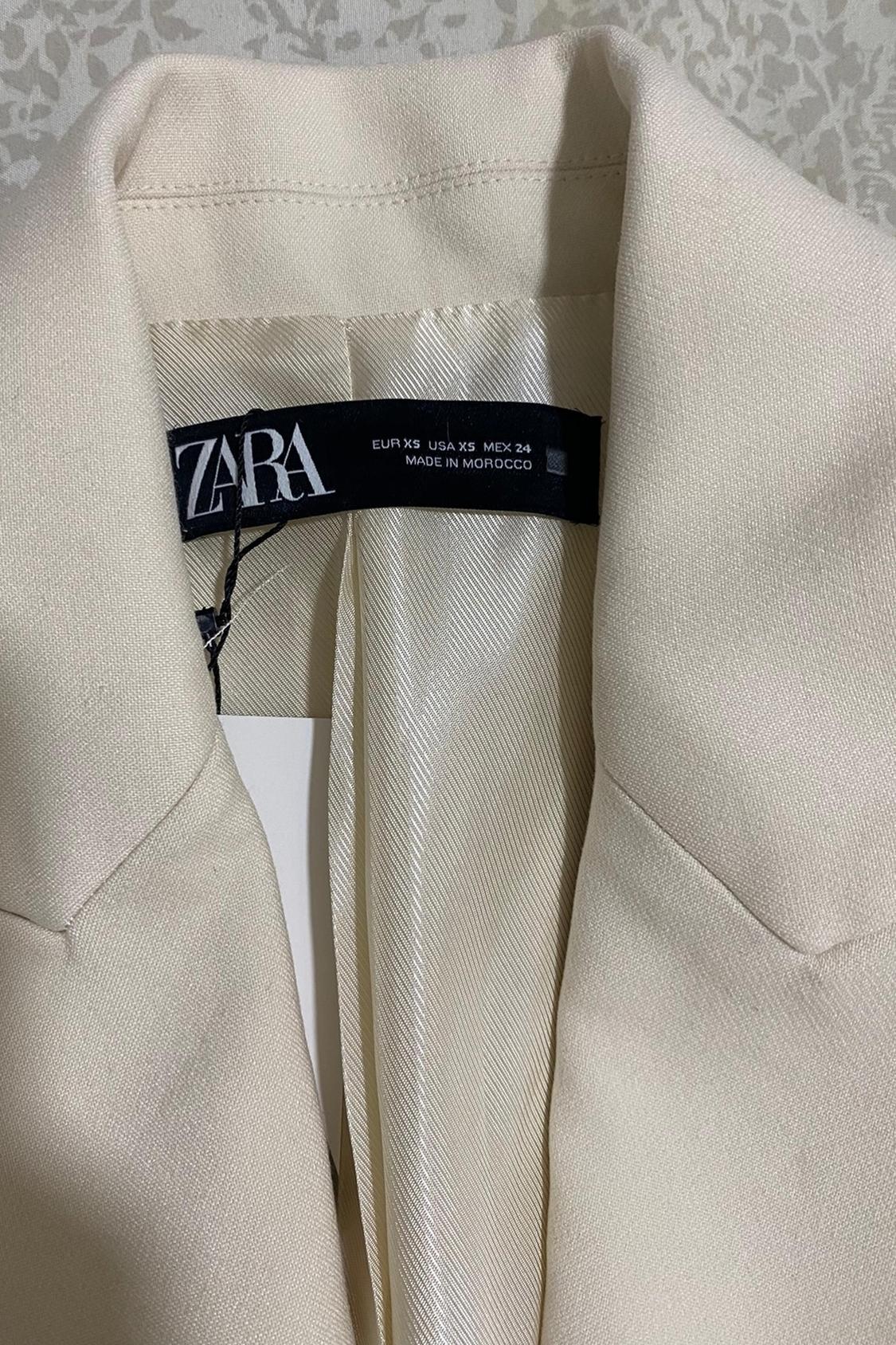 LONG BLAZER WITH SHOULDER PADS - Image 3