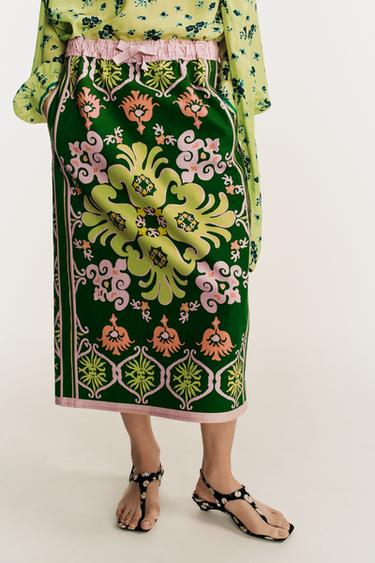 FALDA MIDI ESTAMPADA LIMITED EDITION - Estampado de Zara