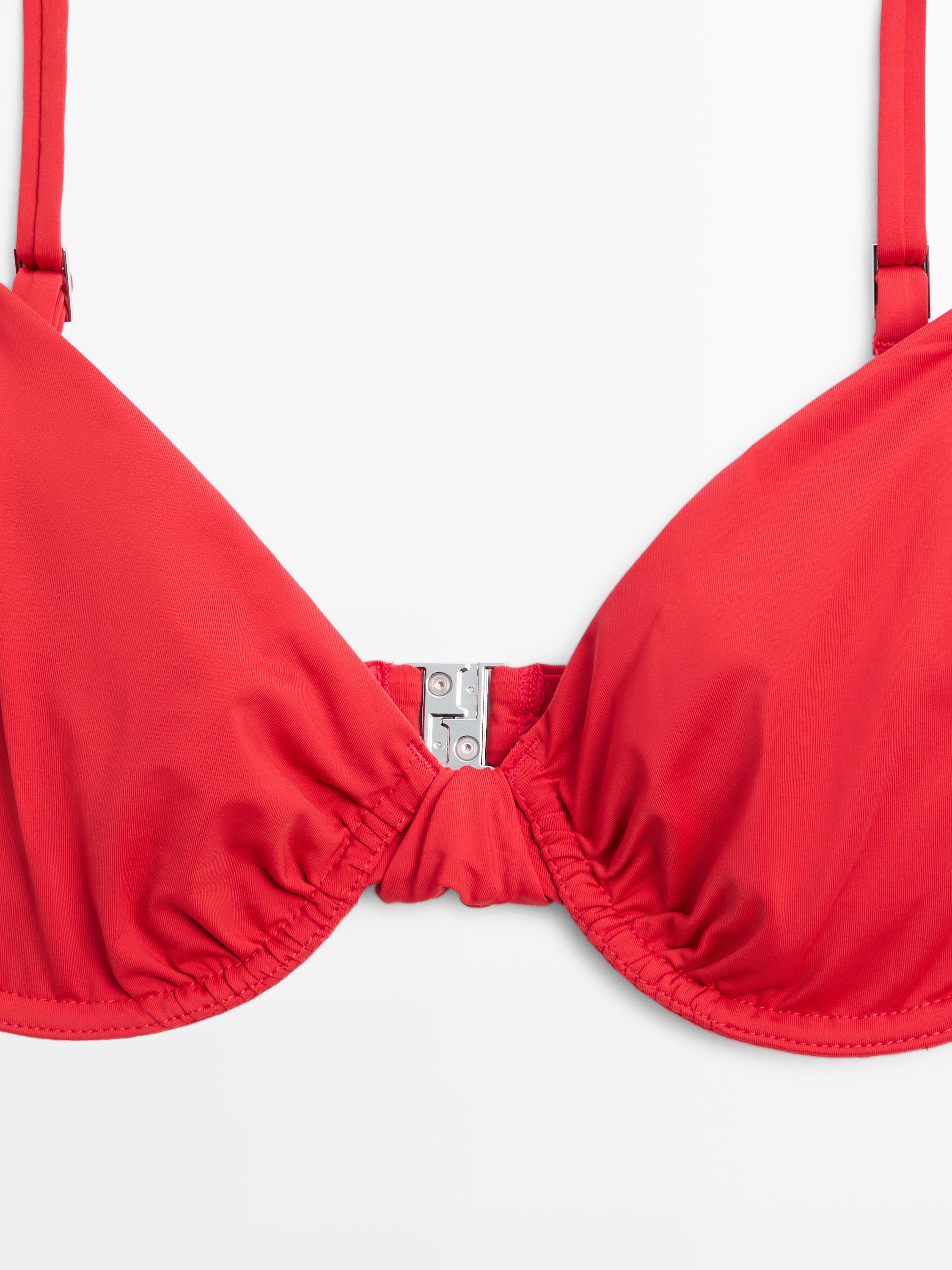 Gathered bikini top with underwire