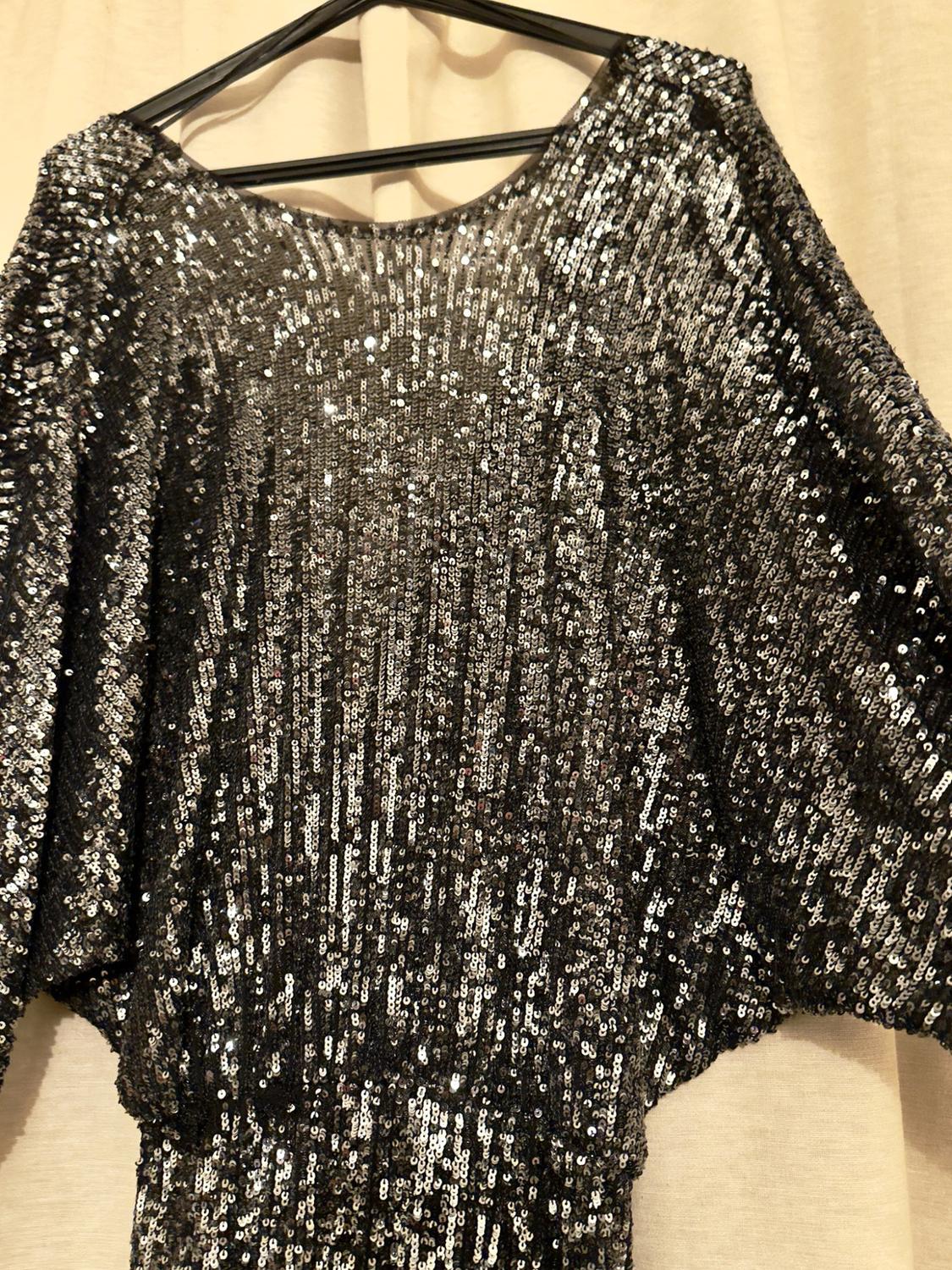 BACKLESS SEQUINNED DRESS - Image 6