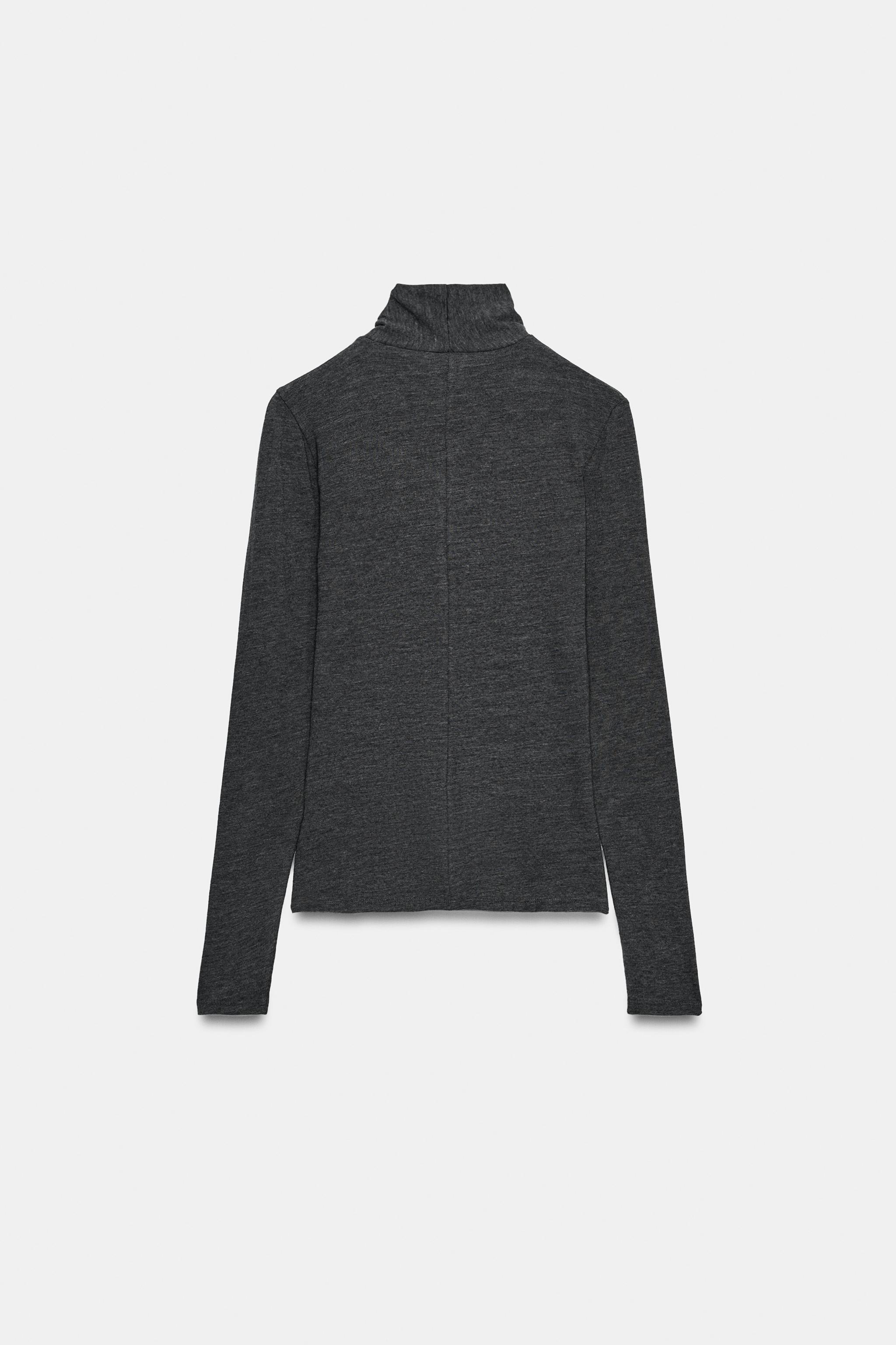 T-SHIRT COL MONTANT DRAPÉ