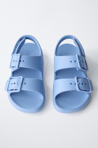 SANDALES EN CAOUTCHOUC À BOUCLES - Bleu de Zara - Image 3