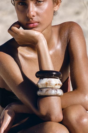 LOT DE 3 BRACELETS RIGIDES EN RÉSINE - Marron de Zara - Image 1