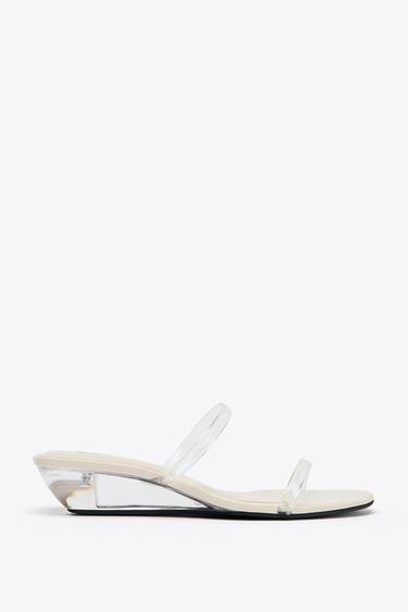 {navn} - {farge} for Zara
