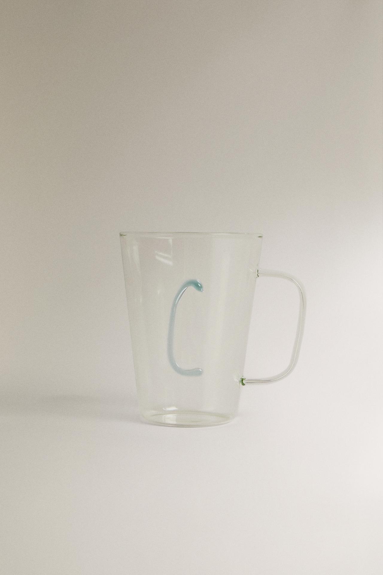 BOROSILICATE MUG WITH INITIAL C — Light turquoise