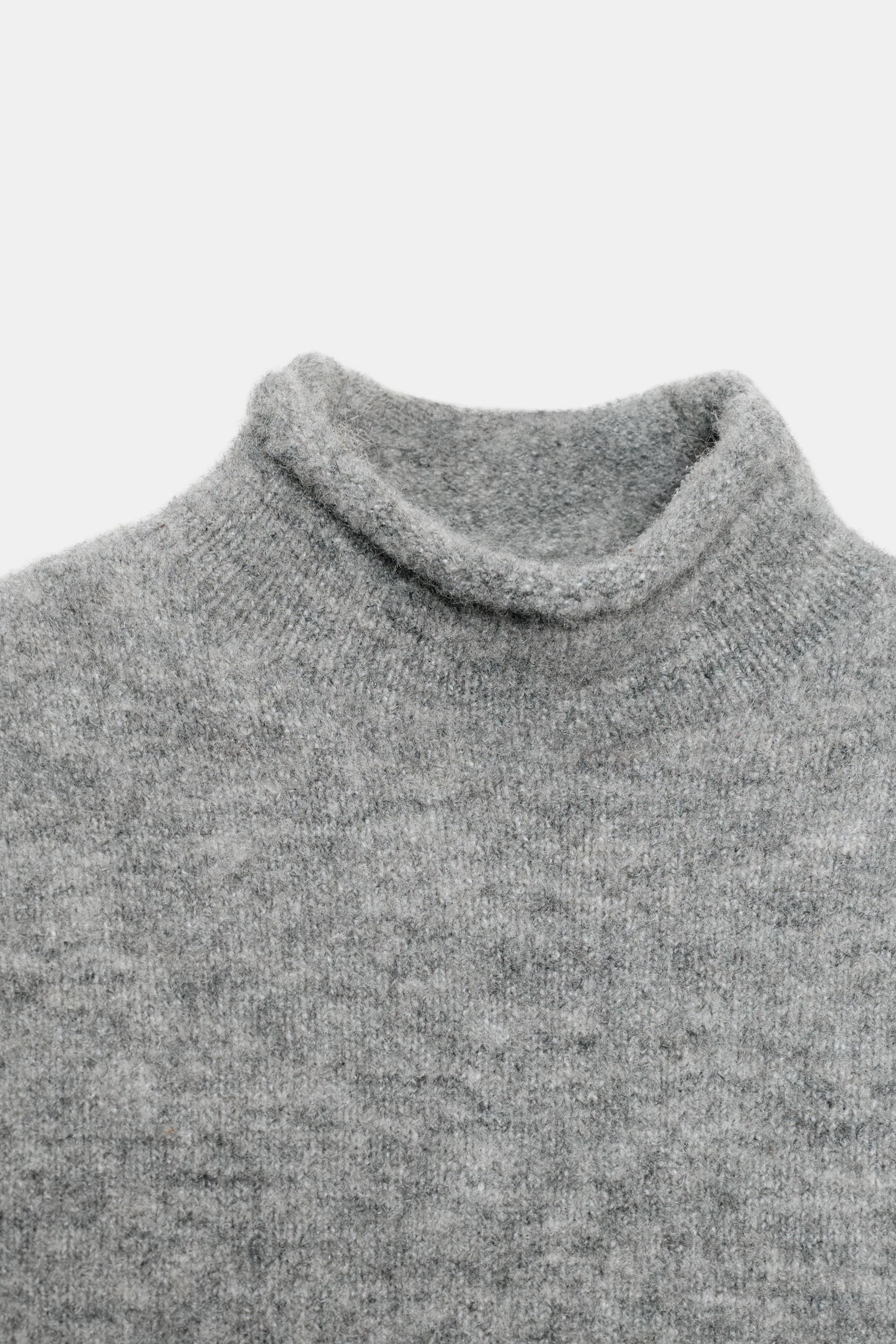 SOFT KNIT SHORT SLEEVE SWEATER