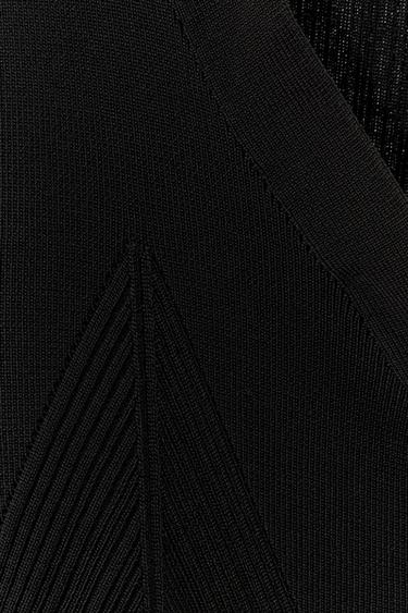 GILET EN MAILLE AVEC VISCOSE - Noir de Zara - Image 5