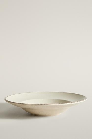ASSIETTE À PÂTES GRÈS BORDURE VIEILLIE - Écru clair de Zara - Image 0