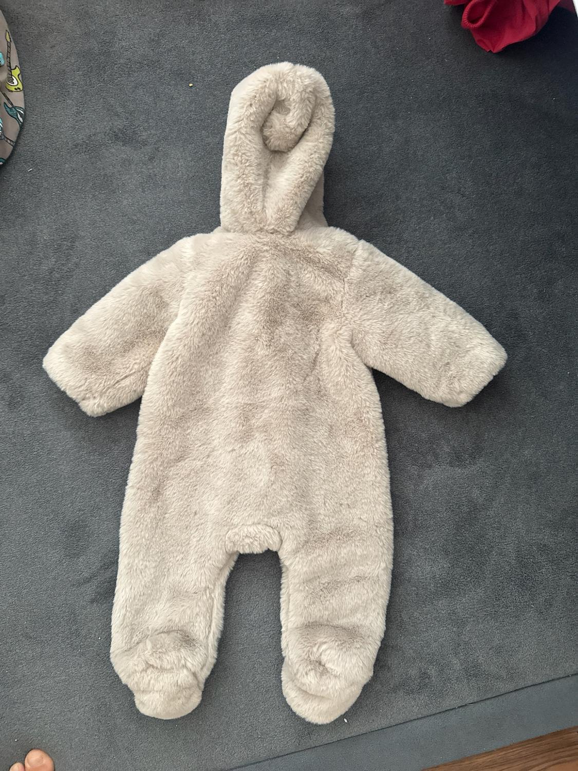FAUX FUR HOODIE ROMPER - Image 4