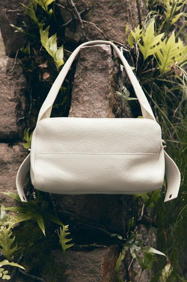 LEATHER SHOULDER BAG - Ecru by Zara