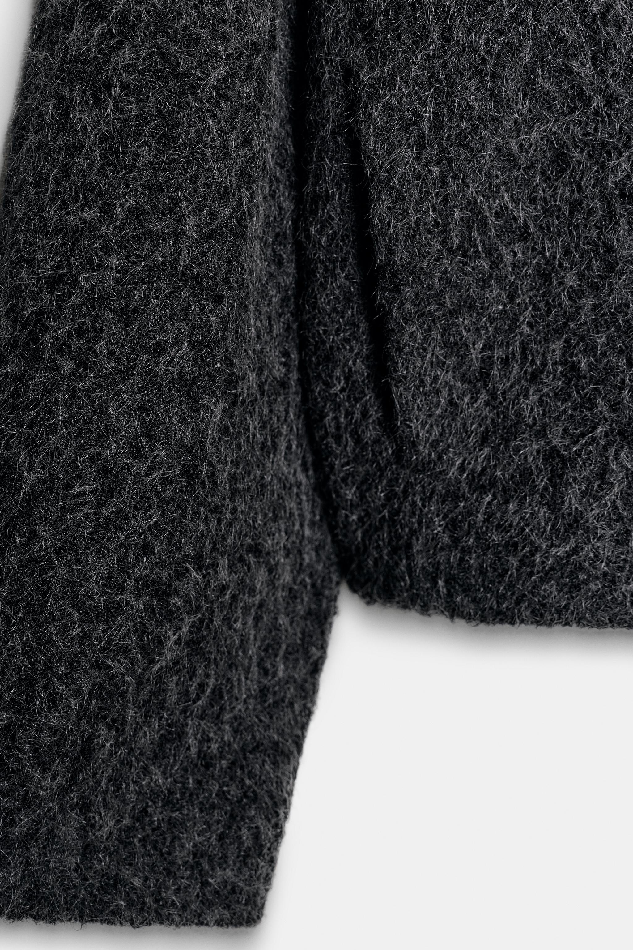SHORT COAT WITH BOUCLÉ SCARF